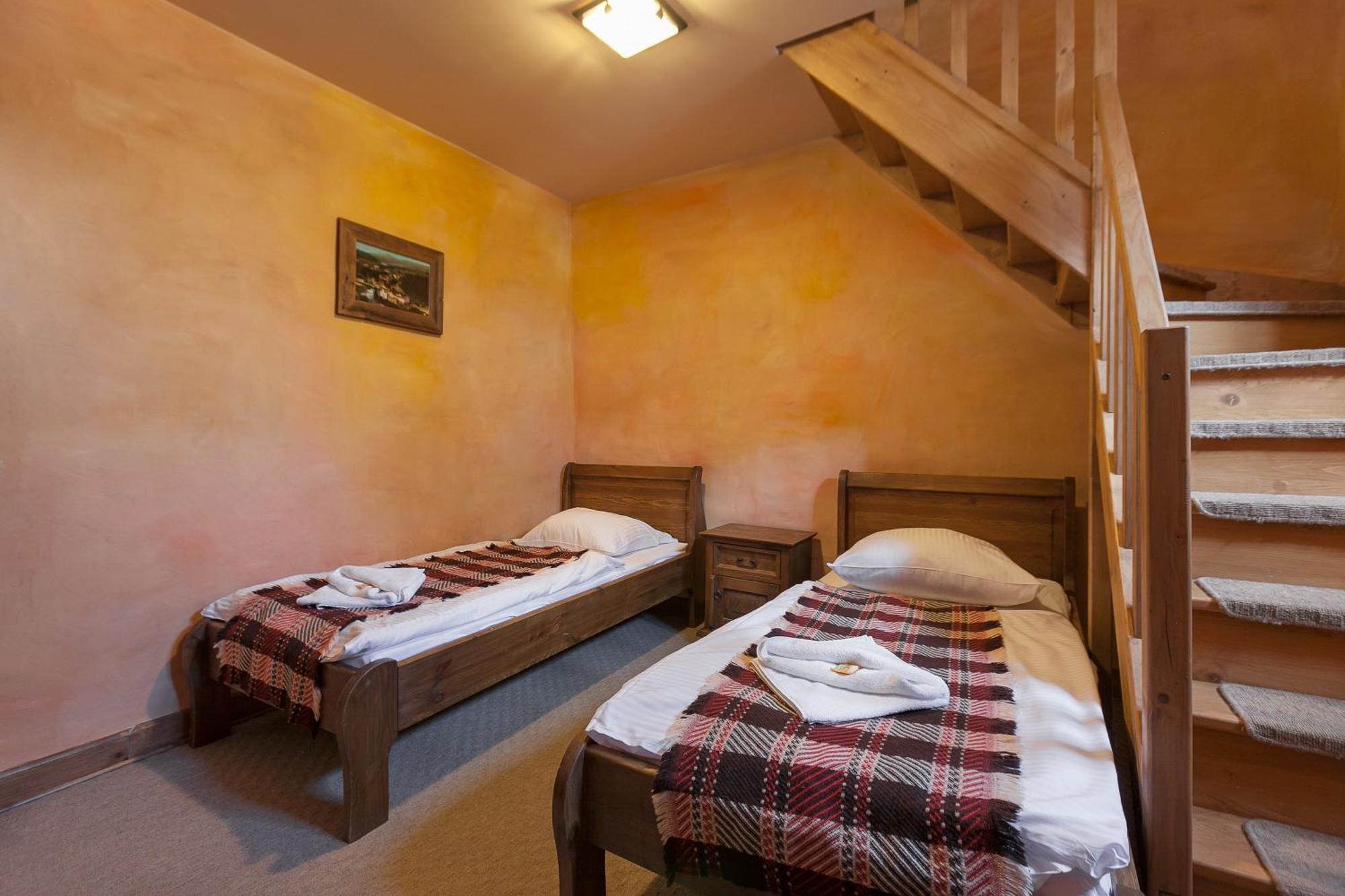 Gosciniec Pod Lipa Bed & Breakfast Szklarska Poreba Bilik gambar