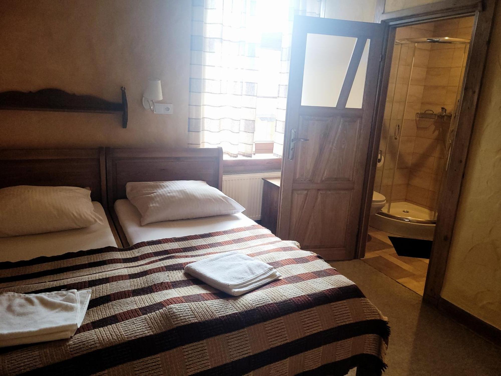 Gosciniec Pod Lipa Bed & Breakfast Szklarska Poreba Bilik gambar