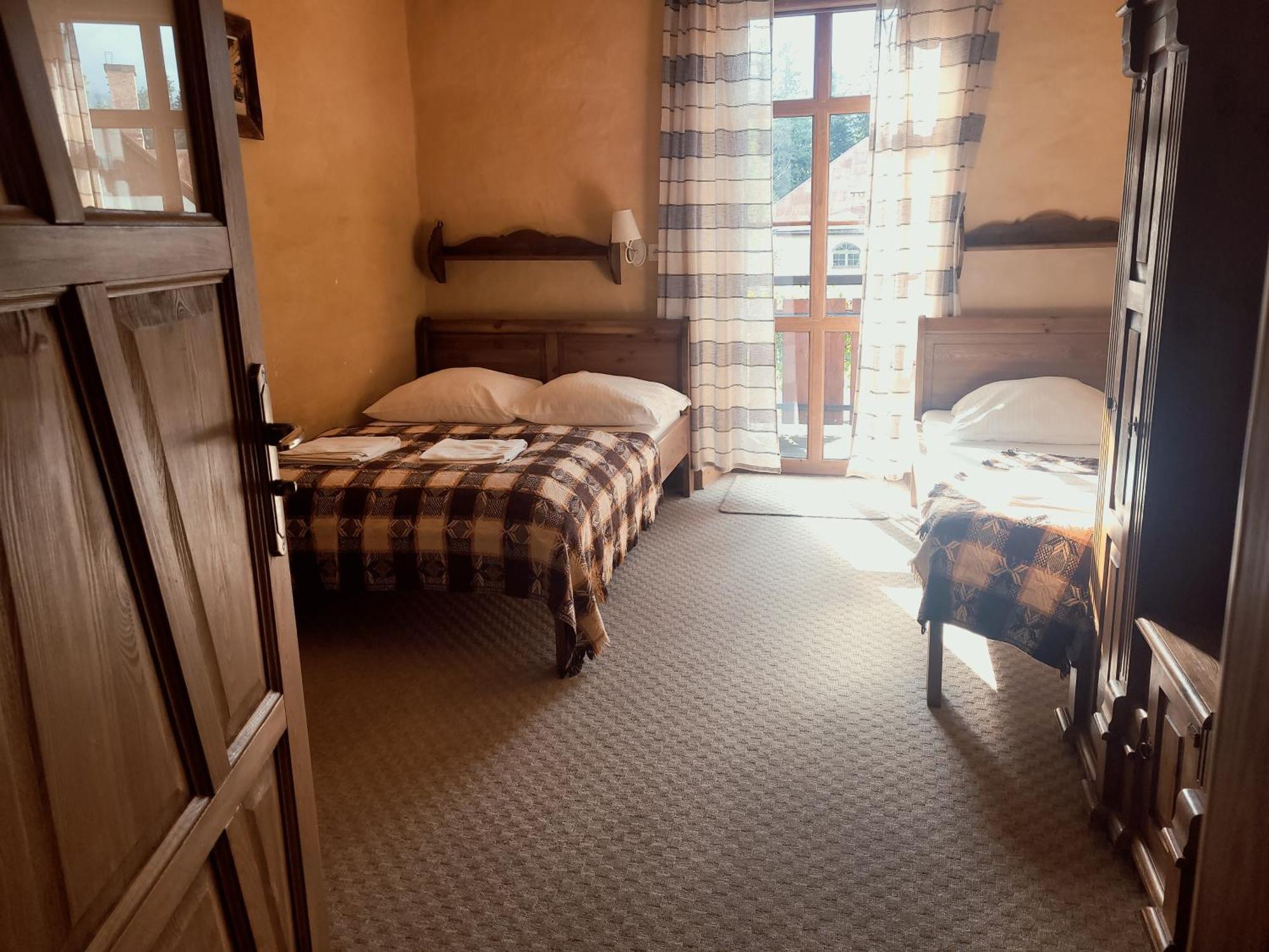 Gosciniec Pod Lipa Bed & Breakfast Szklarska Poreba Bilik gambar